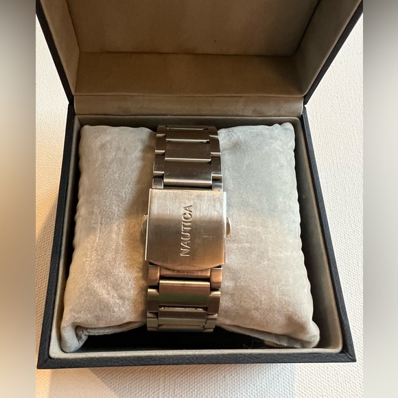 Nautica Men's N15519G Eclipse Chronograph Stainless Steel Watch in original box - Picture 6 of 9